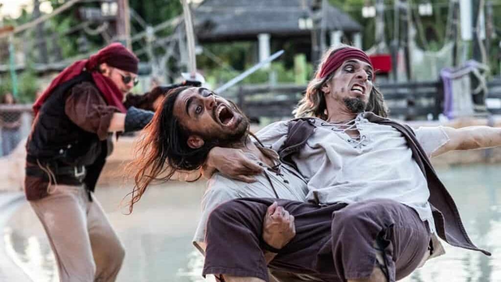 Hérault : le parc aquatique Pirates world propose des dîners spectacles
