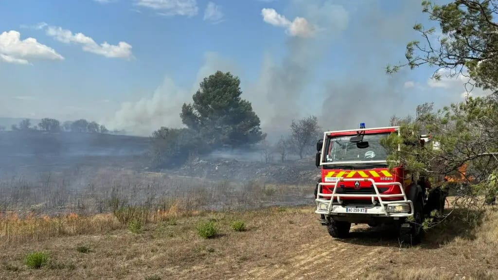 Aude : un incendie ravage près de 50 hectares de végétation et mobilise 170 sapeurs-pompiers