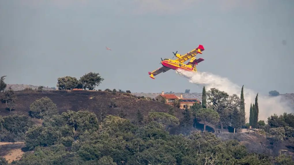 Feu de Camélas dans les Pyrénées-Orientales. ANTHONY MONTARDY - SDIS 66