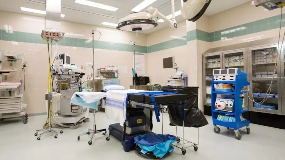 Botulisme : plusieurs personnes hospitalisées dans un état grave après avoir mangé une conserve artisanale mal stérilisée