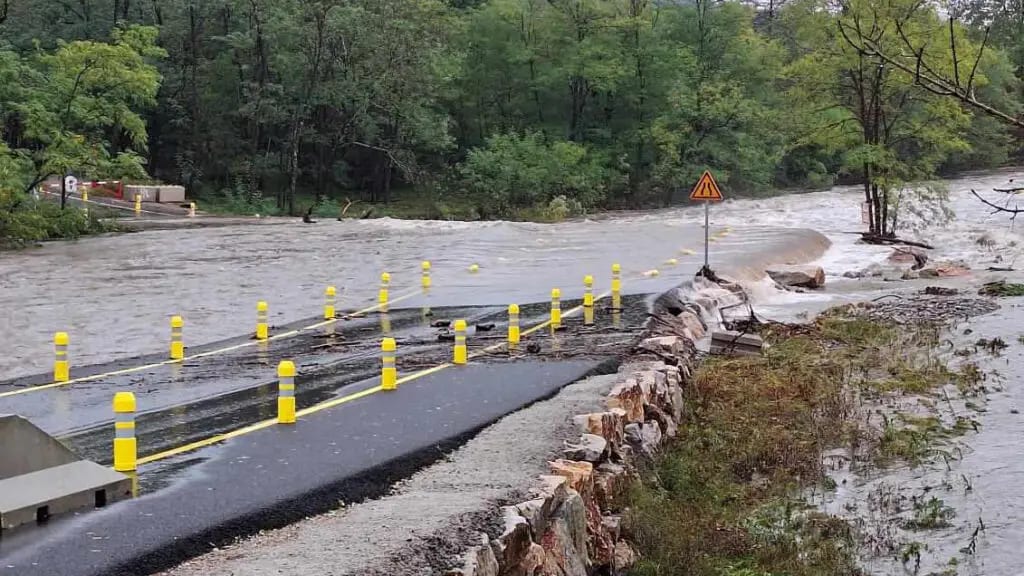 Gard : le pont provisoire de Chamborigaud reste fermé à la circulation, des travaux en cours
