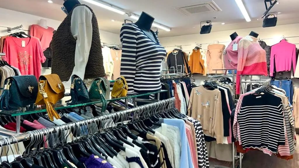 Nîmes : Chouchou, une nouvelle boutique de prêt-à-porter à 15 euros maximum l’article