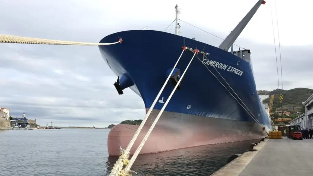 Pyrénées-Orientales : le port de Port-Vendres accueille le navire « Cameroun Express » de La Compagnie Fruitière