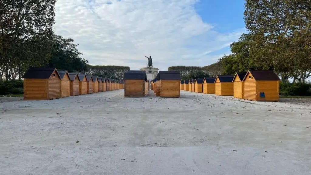 Hérault : le marché de Noël prend forme à Montpellier
