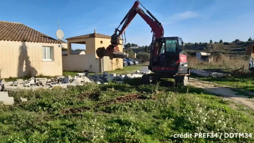 Hérault : une construction illégale démolie dans cette commune