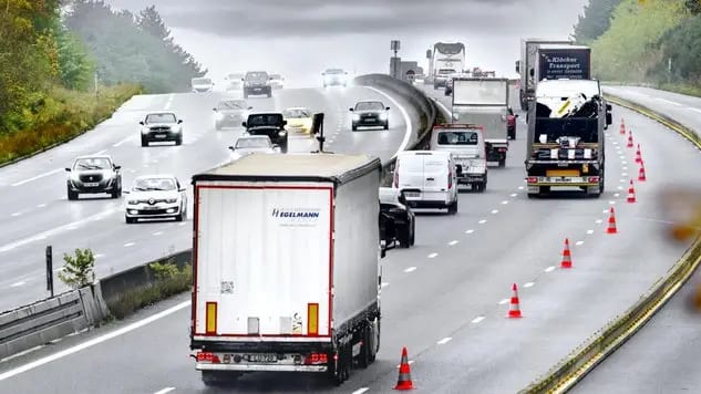Vinci Autoroutes : des prototypes de véhicules électriques pourront se recharger en roulant