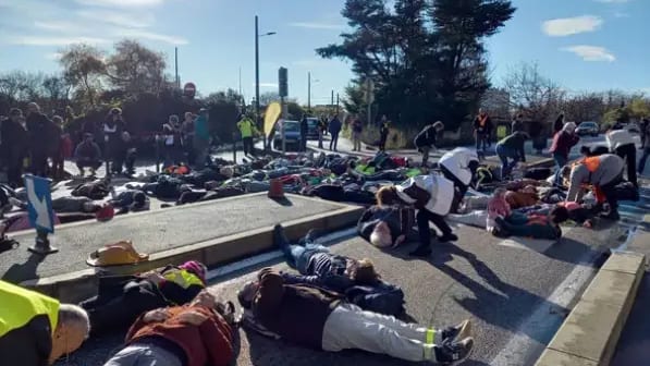 Montpellier : un « Die-In » organisé après le décès d’une piétonne renversée par un automobiliste