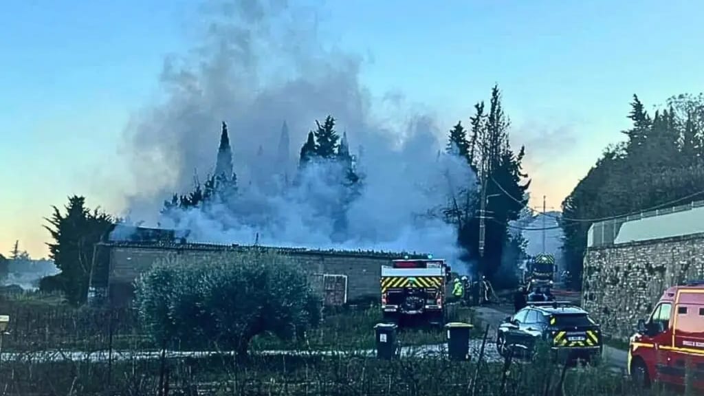 Gard : un hangar agricole totalement détruit par un incendie près de Calvisson