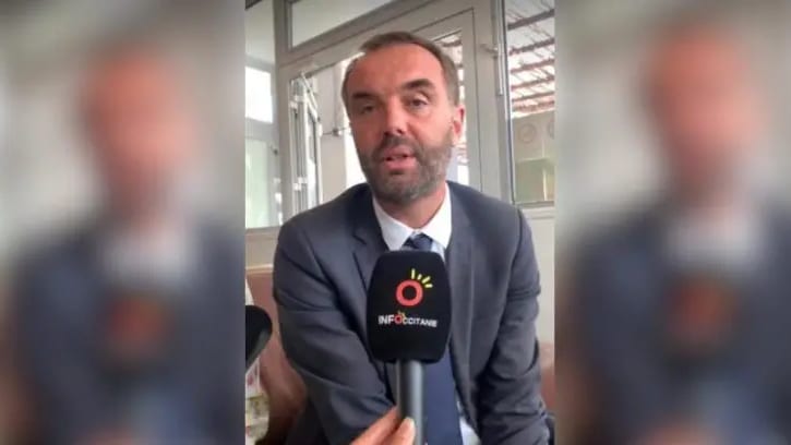 Montpellier : « Michaël Delafosse se paye sa campagne des municipales sur le dos du contribuable », fustige Coralie Mantion