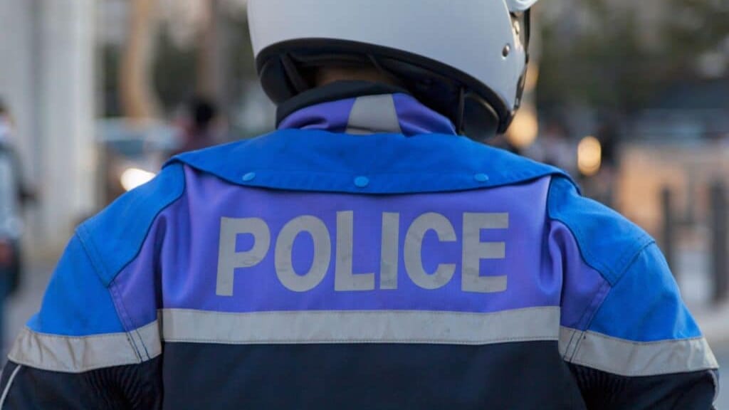 Alès : un homme de 25 ans arrêté après un refus d’obtempérer, conduisant sous stupéfiants et sans assurance