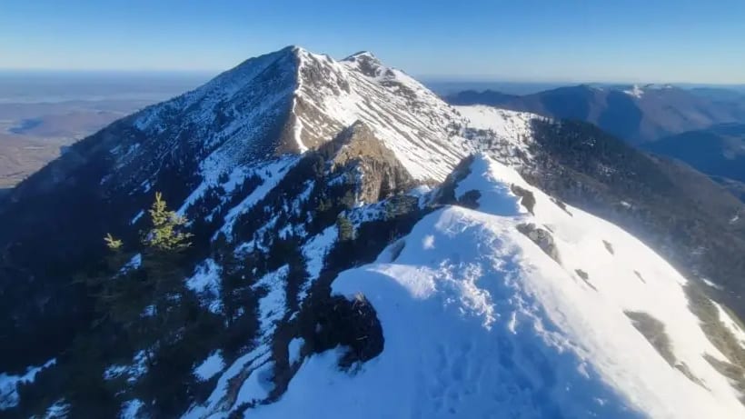 Occitanie : un secouriste et un alpiniste décèdent d’une chute mortelle dans les Pyrénées