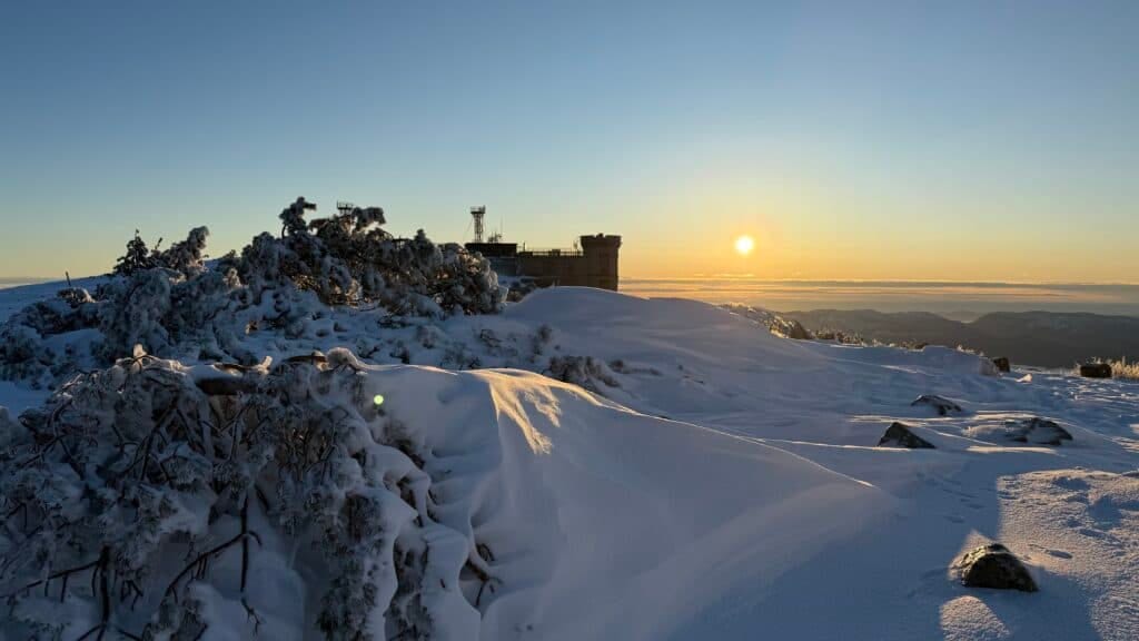 Gard : vivez en direct le lever du soleil depuis le Mont-Aigoual !