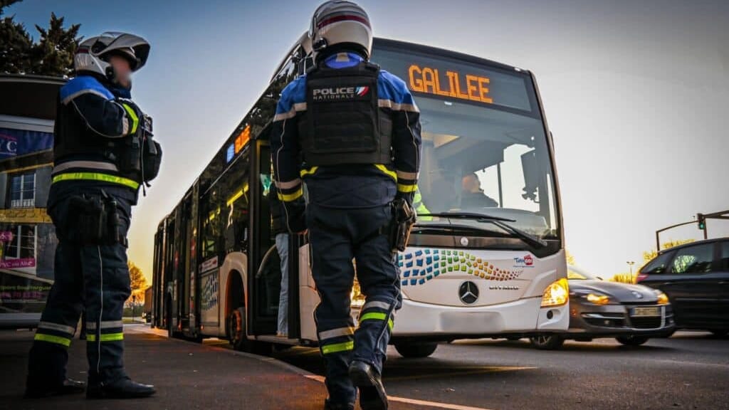 Gard : 5 conducteurs de bus sous l’emprise de stupéfiants