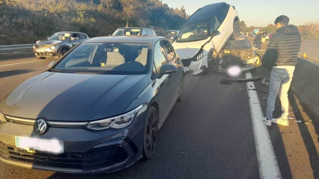 Autoroute A9 : après un carambolage, la gendarmerie du Gard appelle à la prudence