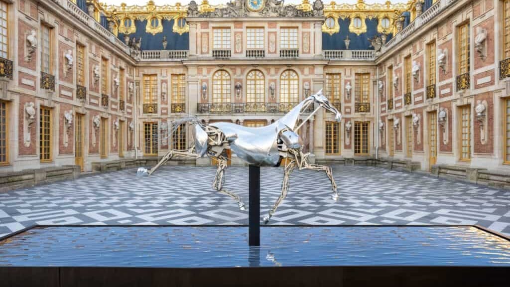 Hérault : Zeus, le cheval métallique de la cérémonie d’ouverture des JO 2024, s’expose à Montpellier
