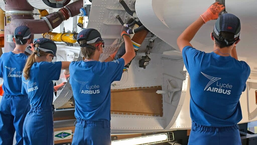 Toulouse : le Lycée Airbus ouvre ses portes aux futurs talents de l’aéronautique