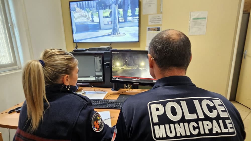 Mèze : la police municipale interpelle deux voleurs de cartes bancaires