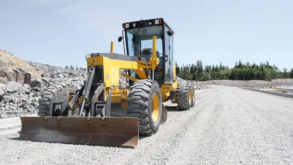 Autoroute A69 : le préfet annonce suspendre les travaux sur 46 sites