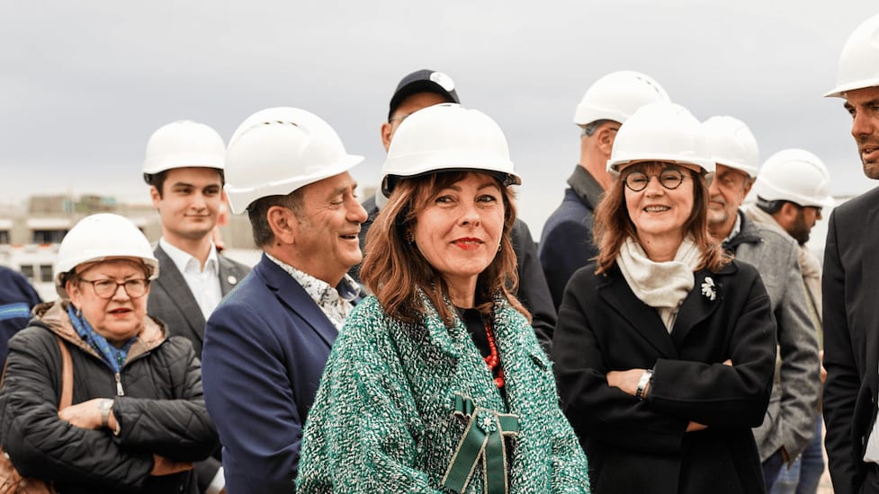 Hérault : Carole Delga en visite sur le chantier du futur lycée à énergie positive de Cournonterral