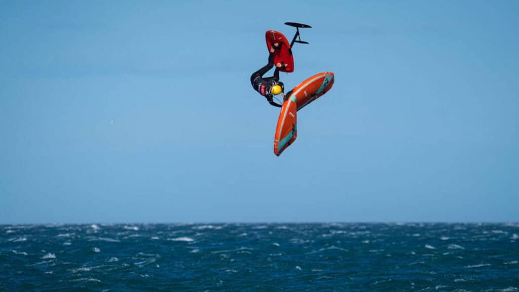 Aude : l’élite du kitesurf et du windsurf à Leucate-La-Franqui pour le Mondial du Vent