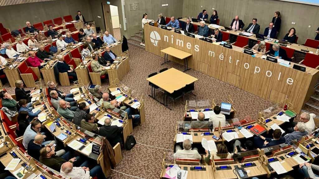 Nîmes Métropole : passe d’armes entre Franck Proust et Julien Plantier