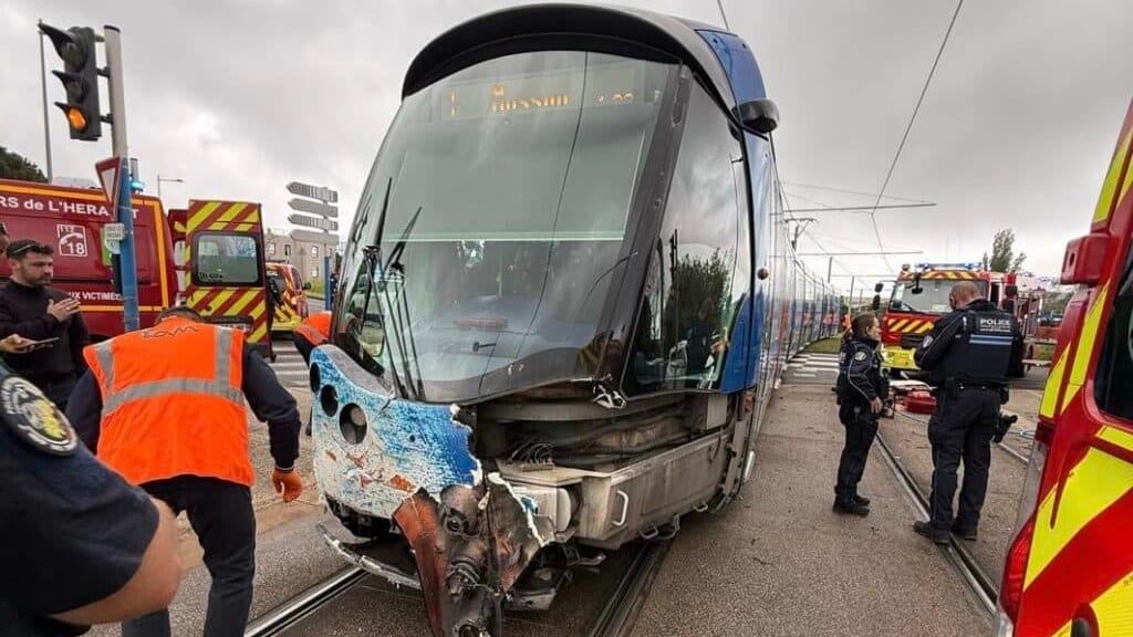 SDIS 34 - accident entre une voiture et un tramway à Montpellier