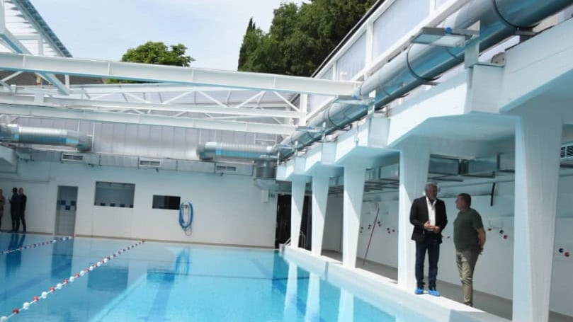 Nîmes : la piscine rénovée Fenouillet rouvre ses portes