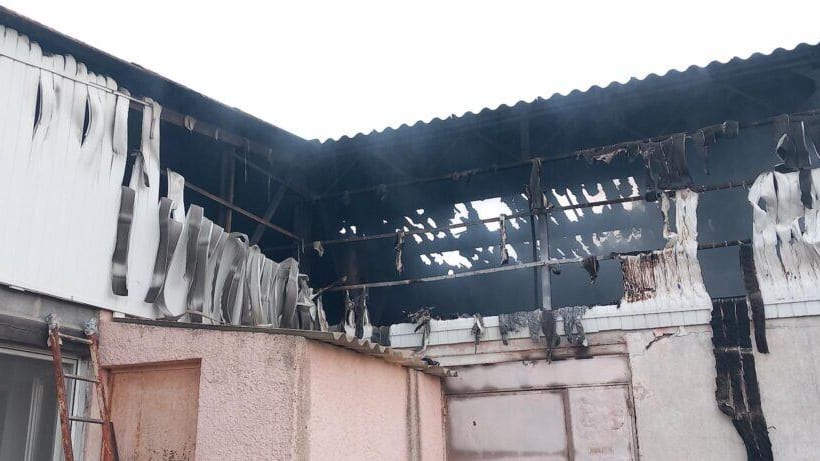 Hérault : incendie dans un atelier de stockage de 400 m² à Vias