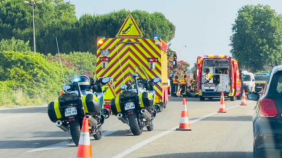 Accident en cours à Lunel : un deux-roues impliqué, circulation ralentie