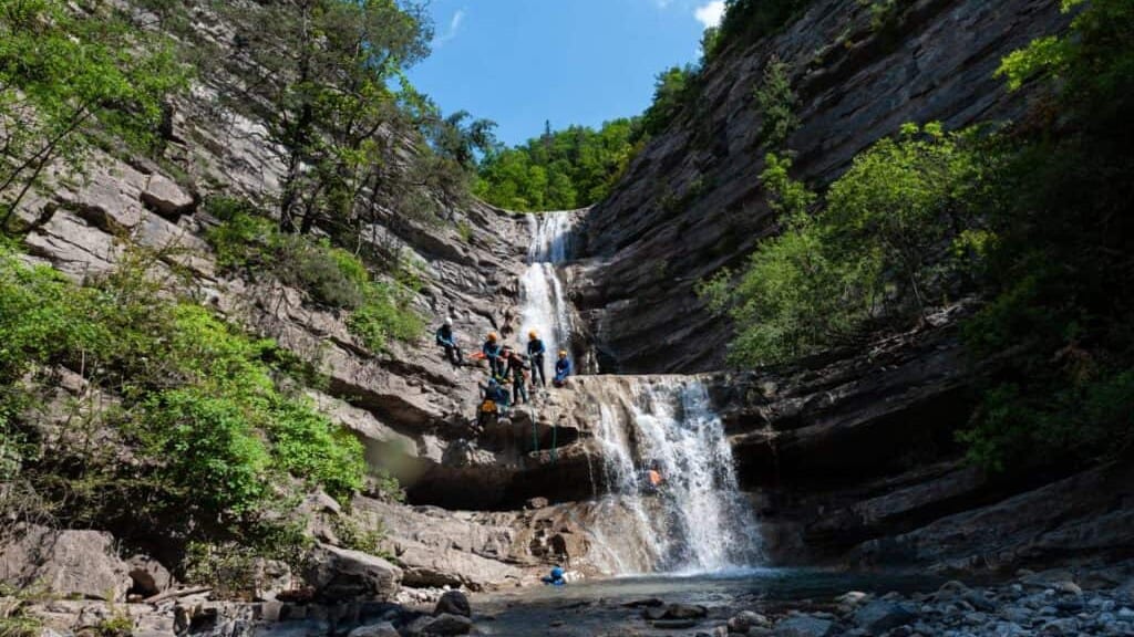 Gard : un homme chute dans une cascade dans une zone inaccessible