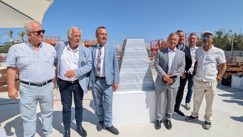 La Grande Motte : pose de la première pierre du nouvel hôtel cinq étoiles Roca Maya