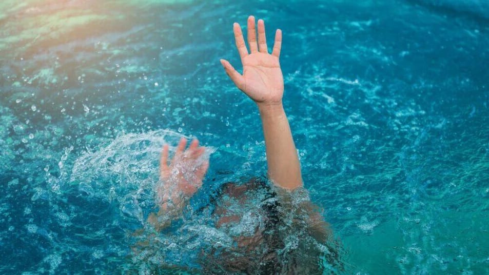 Pyrénées-Orientales : un sapeur-pompier en civil sauve de justesse un enfant de la noyade