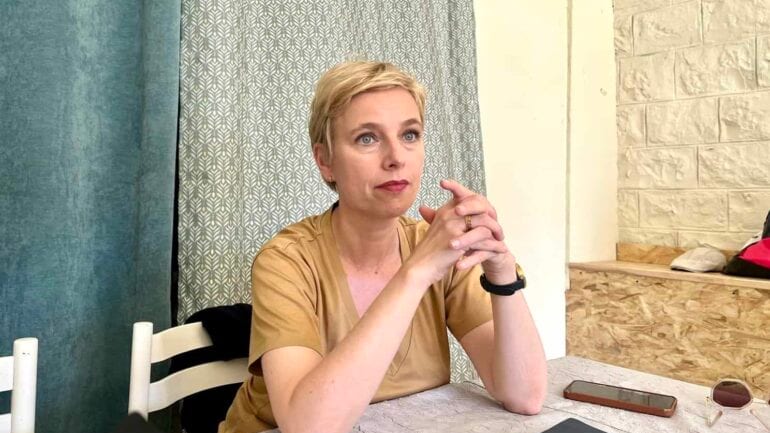 Nîmes : « Les prétendus Mozart de la finance ont mis la France dans le rouge ! », Clémentine Autain