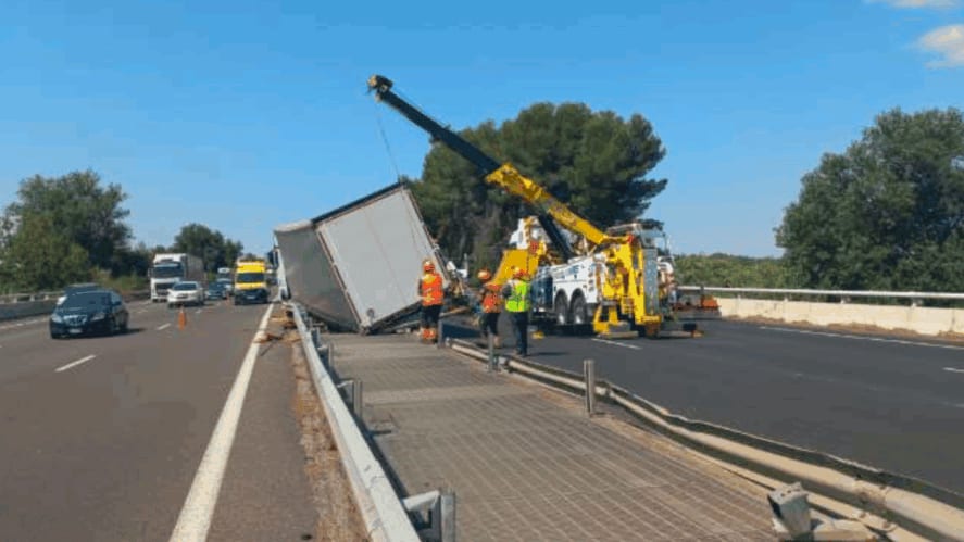 A9 : 25 km de bouchon après un accident de poids lourd dans le secteur de Béziers