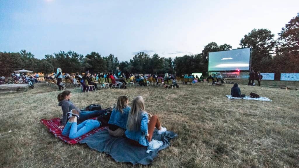 Nîmes : Catherine Corsini illumine le 21e Festival « Une réalisatrice dans la ville »