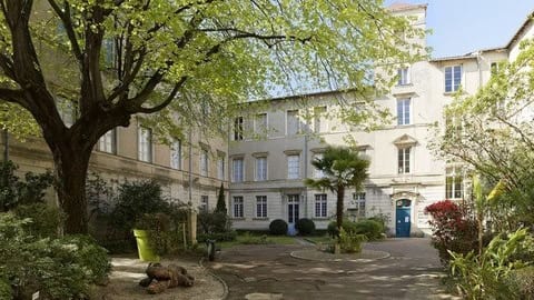 Nîmes : fortes chaleurs, le Museum d’Histoire Naturelle et les expositions ferment l’après-midi