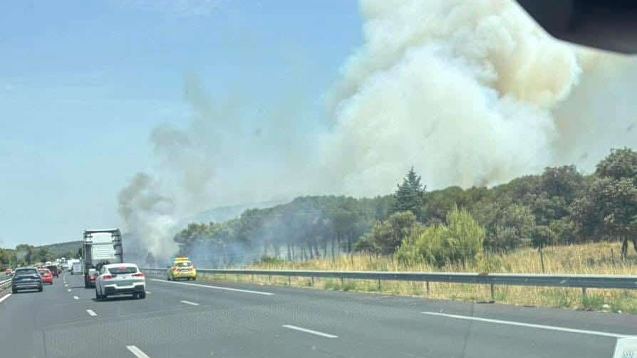 Autoroute A9 : feu de végétation entre Béziers et Montpellier