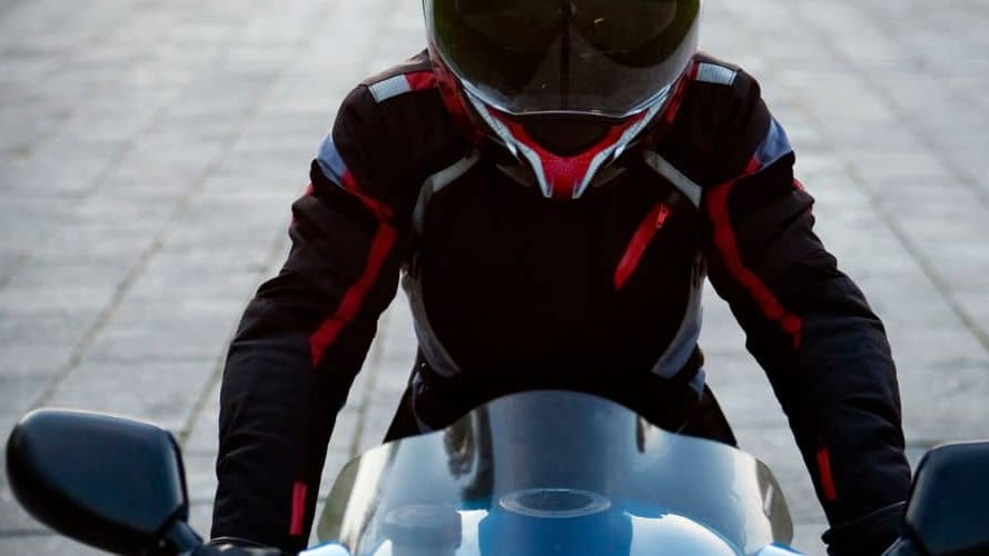 Aude : un motard décède dans un accident