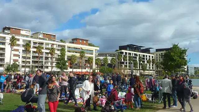 Montpellier : grand vide-grenier au bassin Jacques Cœur