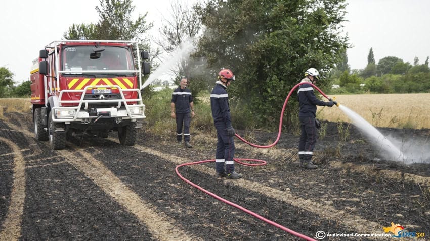 Gard : un feu mobilise vingt pompiers pendant quatre heures