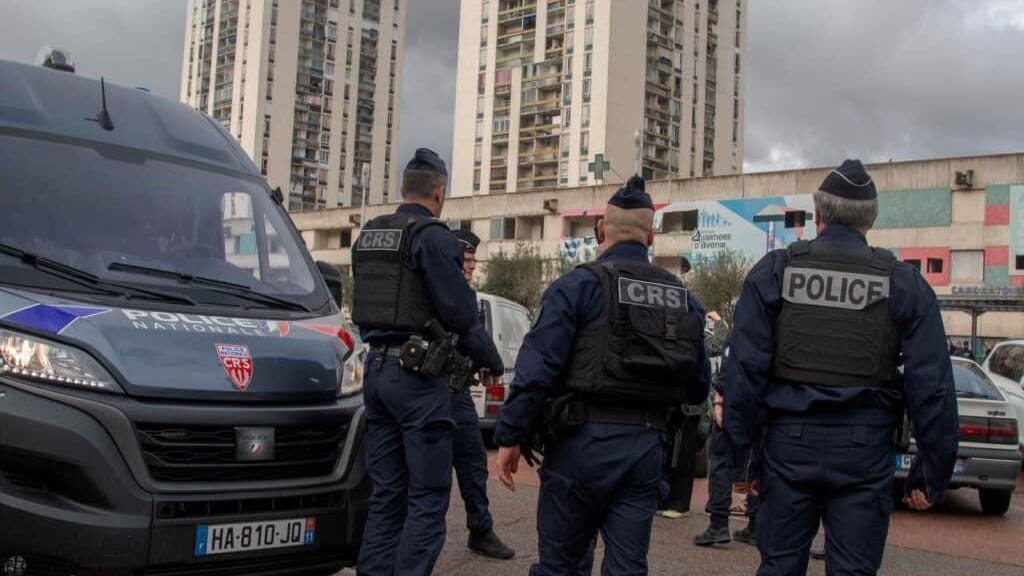 Nîmes : sécurité, la Ville interpelle l’État et demande des moyens renforcés
