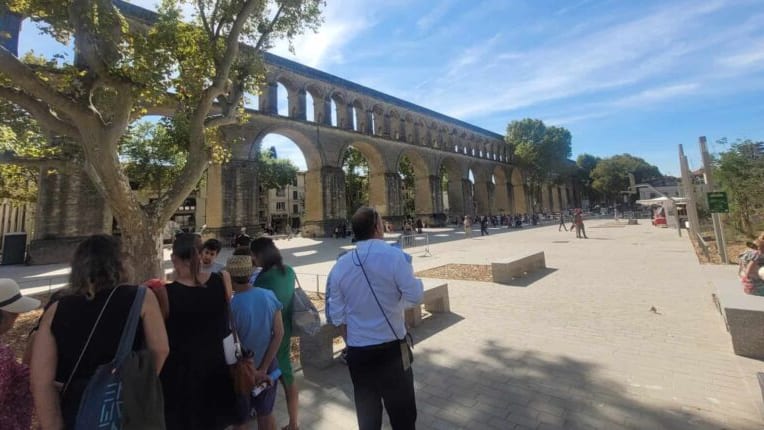 Montpellier : Arceaux, « seuls 25 % de la place ont été végétalisés ! », déplore Coralie Mantion