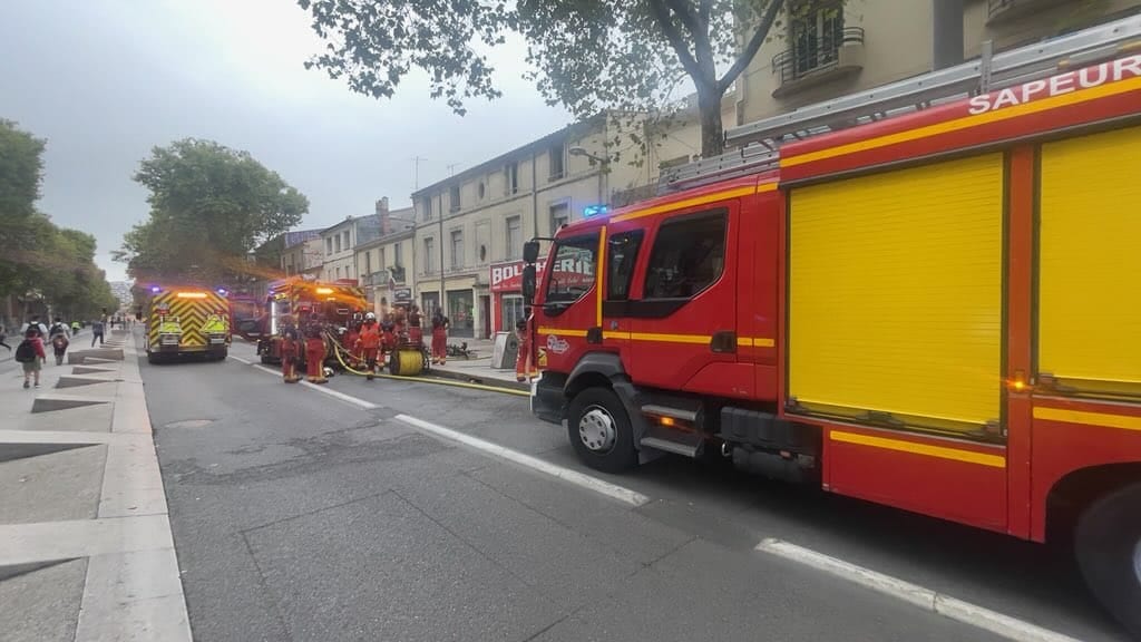 Montpellier : un feu dans la réserve d’une épicerie, des habitants évacués