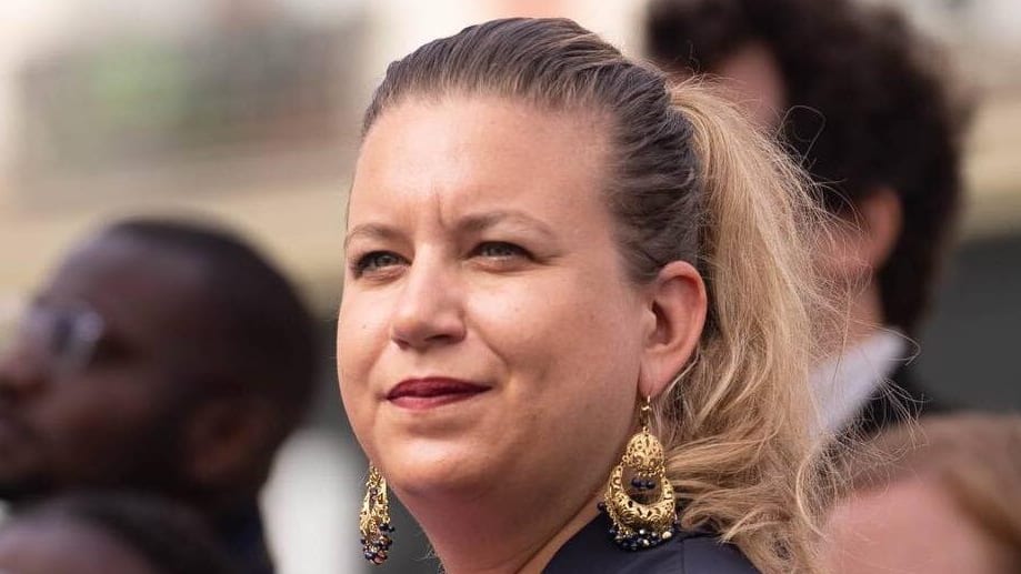 Gouvernement : «Ne déballez pas trop vite vos cartons, la censure arrive», Mathilde Panot