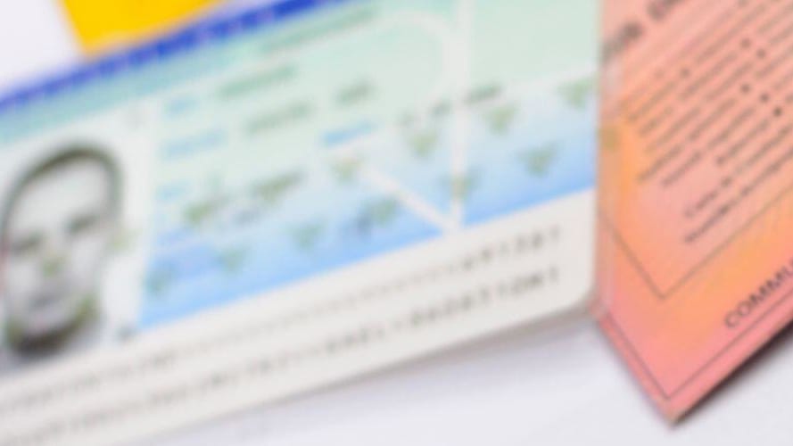 Faut-il supprimer la mention du sexe sur la carte d’identité ?