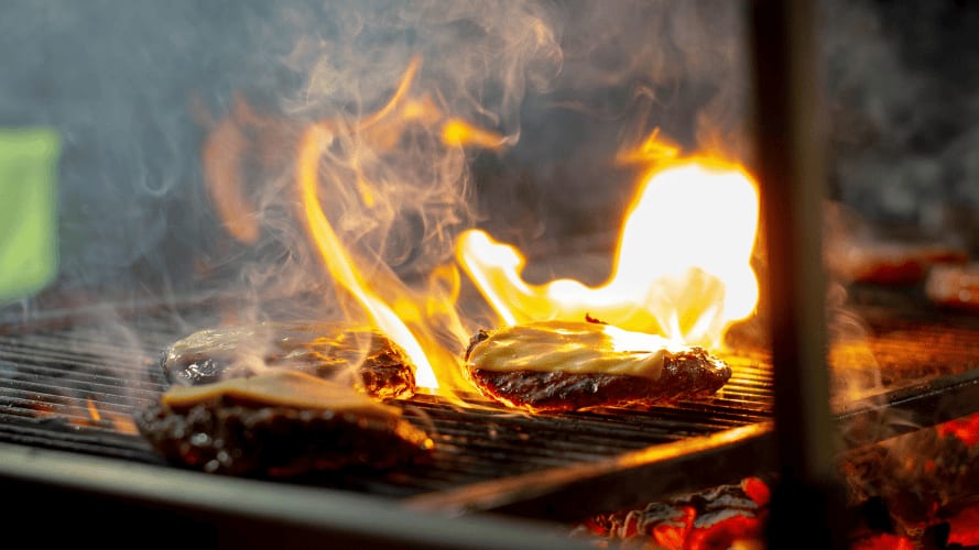 Nîmes : deux hommes se brûlent en allumant un barbecue