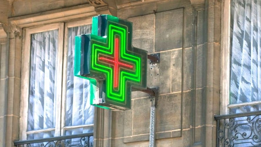 Un pharmacien de village décède après avoir été percuté par une voiture
