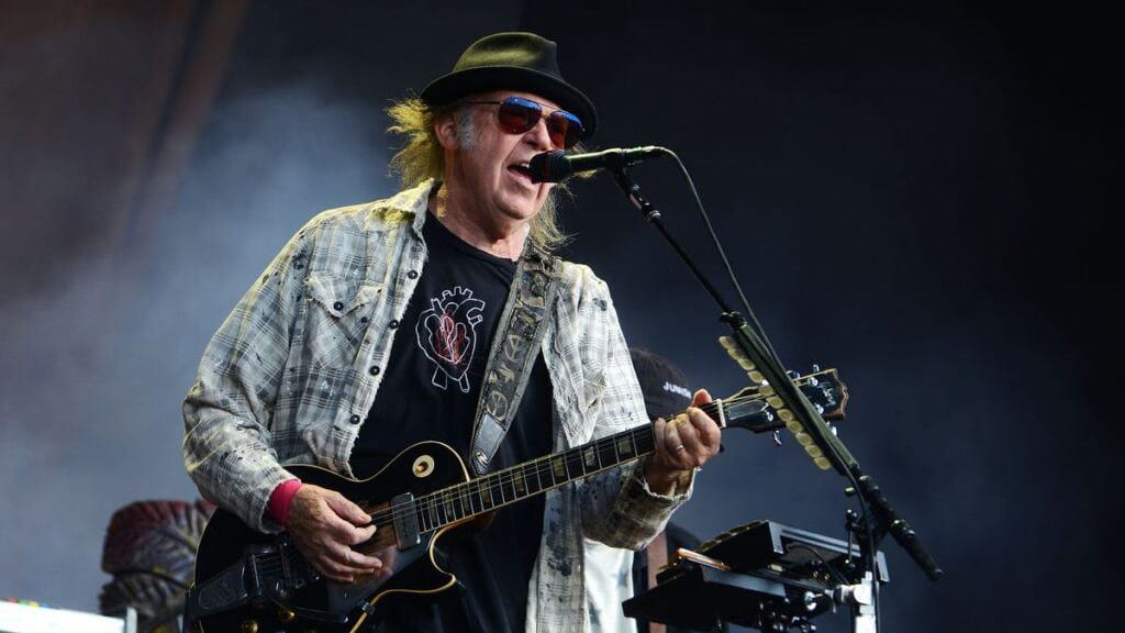 Festival de Nîmes : Neil Young et Elvis Costello aux arènes