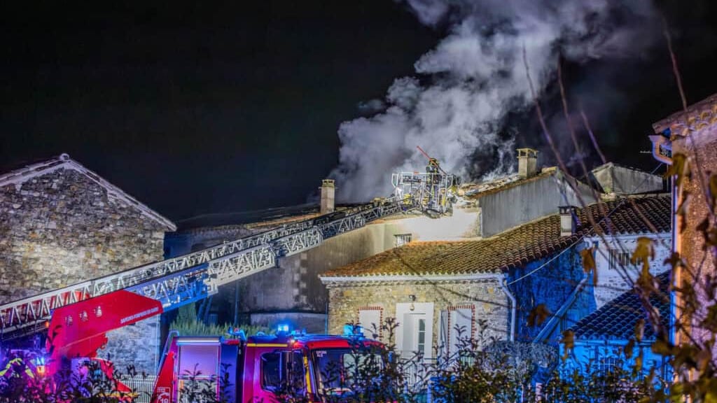 Gard : incendie d’un bâtiment à Ribaute, risque d’effondrement