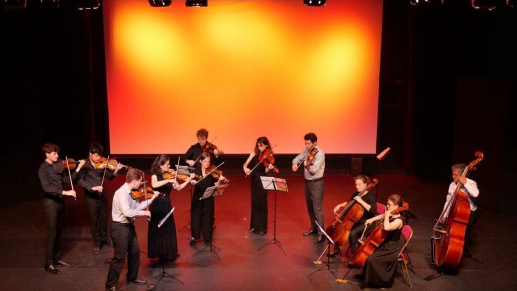 Montpellier : une représentation mêlant musique classique, slam, street art et lecture à l’Opéra